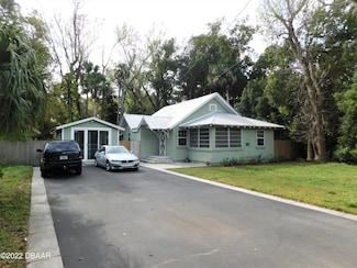 429 Brentwood Dr, Daytona Beach, FL 32117