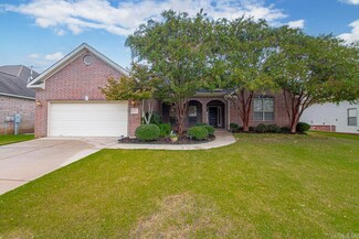 25 Waters Edge Dr, Little Rock, AR 72204