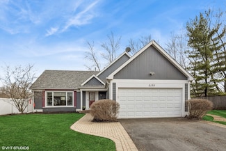 2139 Templar Dr, Naperville, IL 60565