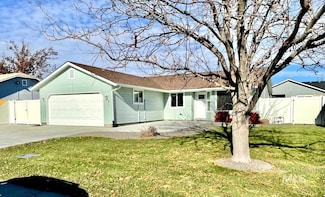 432 W Willowbrook Dr, Meridian, ID 83646