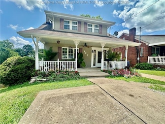 920 Lee St, Saint Albans, WV 25177