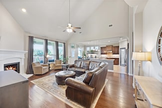 216 Equestrian Rd, Lake Dallas, TX 75065