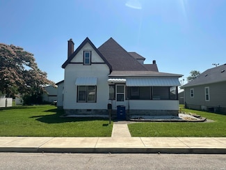 448 N 7th St, Mitchell, IN 47446