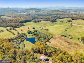 275 Seven Ponds Rd, Amissville, VA 20106