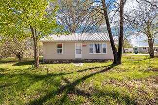 19060 W 4th Ave, Wheatland, MO 65779