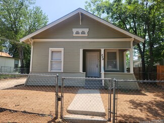 228 Spruce St, San Antonio, TX 78203