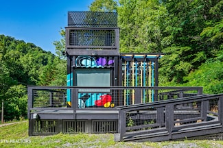 4703 Tiger Lilly Dr, Cosby, TN 37722