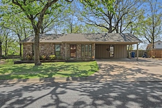 516 Windhill Dr, North Little Rock, AR 72118