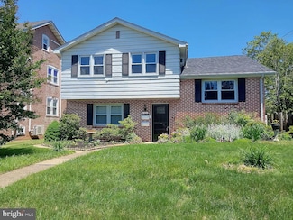 121 E 5th St Unit 1, Lansdale, PA 19446