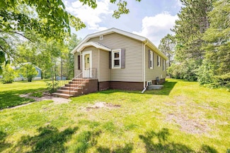 1707 Swan Lake Rd, Duluth, MN 55811