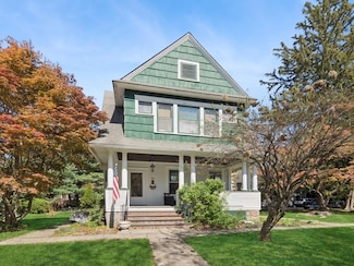 24 Mountain Ave, Cold Spring, NY 10516