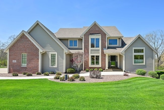 4925 Rolling Meadow Dr, New Berlin, WI 53146