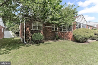 305 Rosemont Dr, Wilmington, DE 19804