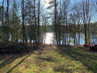 001 Dexter Pond Rd, Winthrop, ME 04364