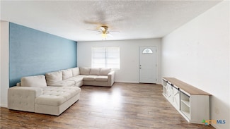 109 Gateway Cir, Gatesville, TX 76528