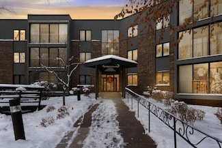 20 Windsor Ln Unit 304A, New Brighton, MN 55112