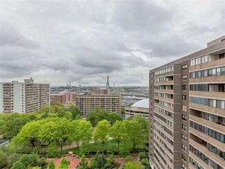 2 Hawthorne Place Unit 15E, Boston, MA 02114