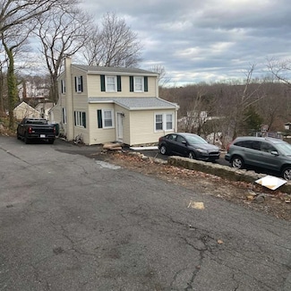 55 Upland Rd, Lynn, MA 01902