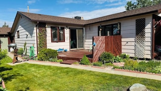 901 Birch Ave, Shelby, MT 59474