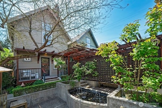 6318 5th Ave NE Unit H, Seattle, WA 98115
