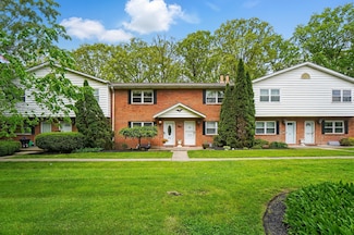 1821 Val Ct Unit 2A, Burlington, KY 41005