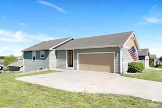 2120 Deer Trail, Junction City, KS 66441