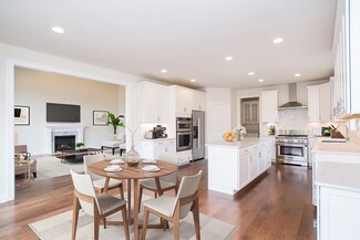 27 Brooke St Unit 13, Grafton, MA 01536