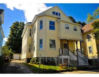67 Thetford Ave, Dorchester Center, MA 02124