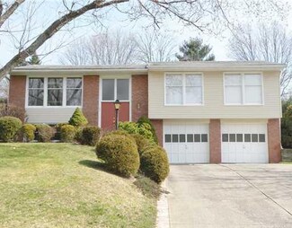 160 Friar Ln, Canonsburg, PA 15317