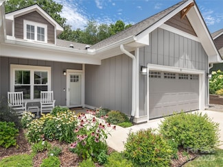31 Cozy Cottage Way, Arden, NC 28704