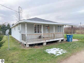 5770 W Burns Rd, Coleman, MI 48618