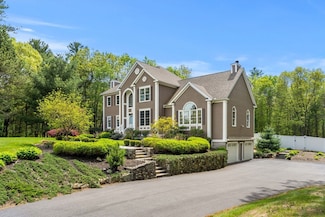 6 Bishop Ln, Middleton, MA 01949