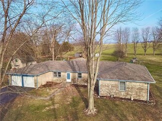 1140 W Furry Rd, Fountaintown, IN 46130