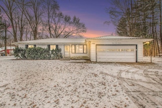 11700 Edison Rd, Osceola, IN 46561