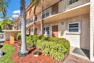 2600 S Kanner Hwy Unit Y5, Stuart, FL 34994