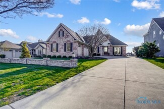 3003 Deep Water Ln, Maumee, OH 43537