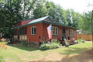 114 Gull Ave, Broadalbin, NY 12025