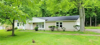 445 Houghton Rd, Northfield, OH 44067