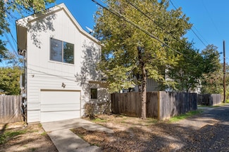 2209 Willow St Unit B, Austin, TX 78702