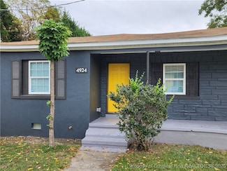 4916 Schmidt St, Fayetteville, NC 28303