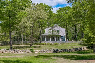 21 Cloverfield Way, East Falmouth, MA 02536