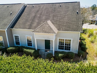 3 Garden View Ln, Hattiesburg, MS 39402