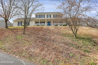 152 Equestrian Ln, Lewisburg, PA 17837
