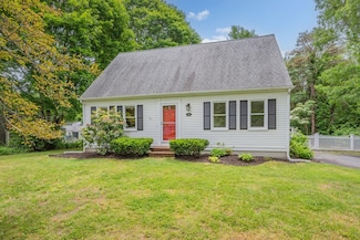 52 Mill Rd, East Sandwich, MA 02537