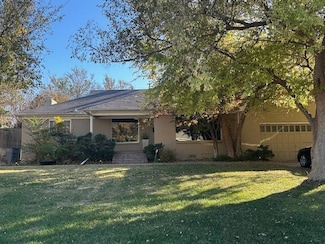 1710 Dorchester Dr, Nichols Hills, OK 73120