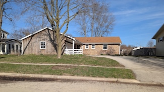 1126 Stafford St, Dekalb, IL 60115