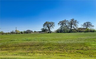 10105 Hidden Pond Dr, Iola, TX 77861
