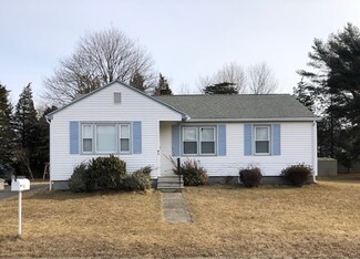 21 John St, Fairhaven, MA 02719