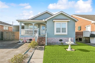 8416 Colonel Dr, Chalmette, LA 70043