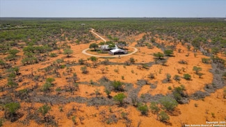 3375 County Road 3700, Dilley, TX 78017